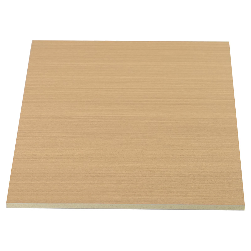 Pannello in PVC coestruso con anima gialla, pellicola in poliestere lucido ad alta struttura, larghezza 1220 mm, impiallacciatura in legno di carbone di bambù
